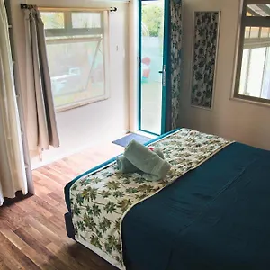 Teavapiti Uturoa